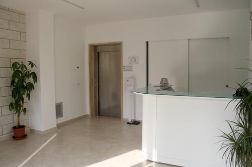 Ambulanze, autovetture, autofunebre per servizi sociali a Camucia Cortona