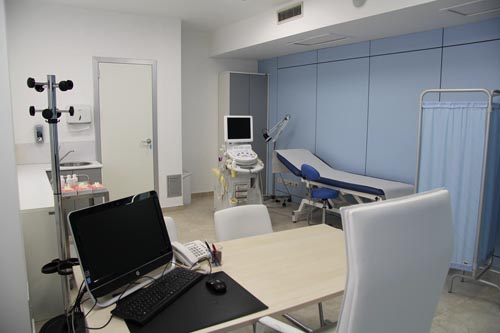 Ambulanze, autovetture, autofunebre per servizi sociali a Camucia Cortona