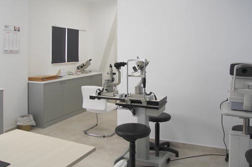 Ambulanze, autovetture, autofunebre per servizi sociali a Camucia Cortona