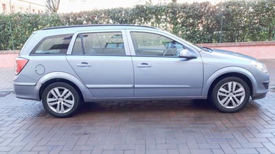 Ambulanze, autovetture, autofunebre per servizi sociali a Camucia Cortona