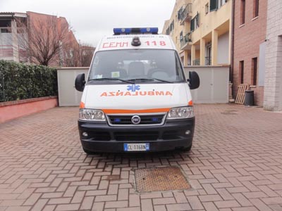 Ambulanze, autovetture, autofunebre per servizi sociali a Camucia Cortona