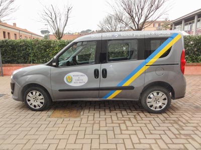 Ambulanze, autovetture, autofunebre per servizi sociali a Camucia Cortona