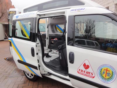 Ambulanze, autovetture, autofunebre per servizi sociali a Camucia Cortona