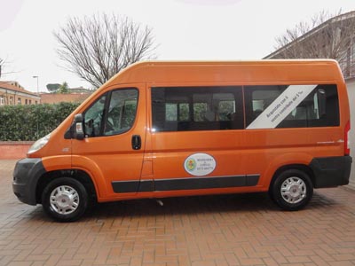 Ambulanze, autovetture, autofunebre per servizi sociali a Camucia Cortona