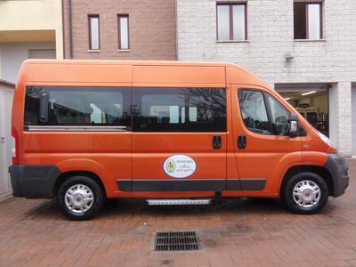 Ambulanze, autovetture, autofunebre per servizi sociali a Camucia Cortona