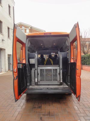 Ambulanze, autovetture, autofunebre per servizi sociali a Camucia Cortona