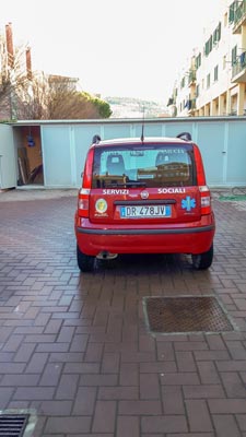 Ambulanze, autovetture, autofunebre per servizi sociali a Camucia Cortona